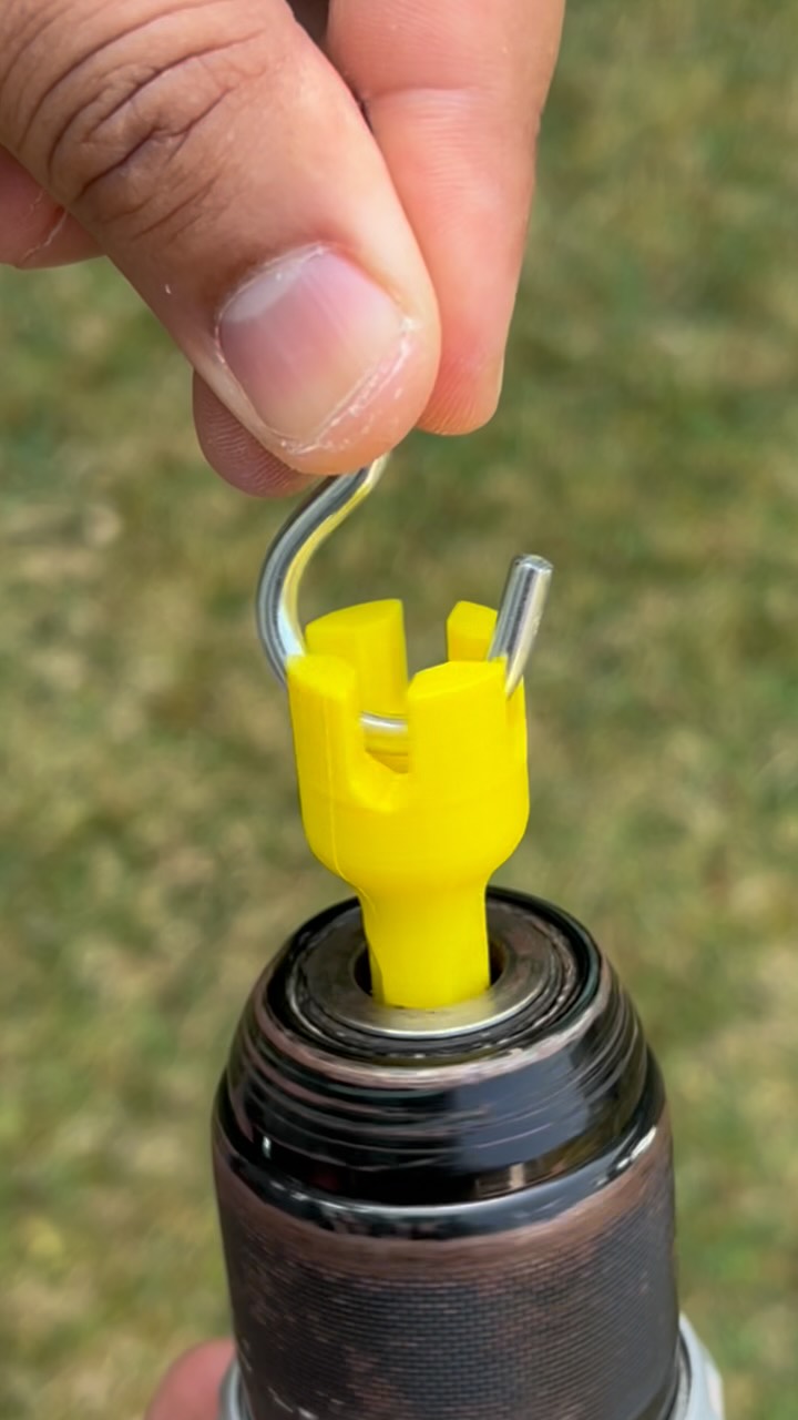 Feed cover